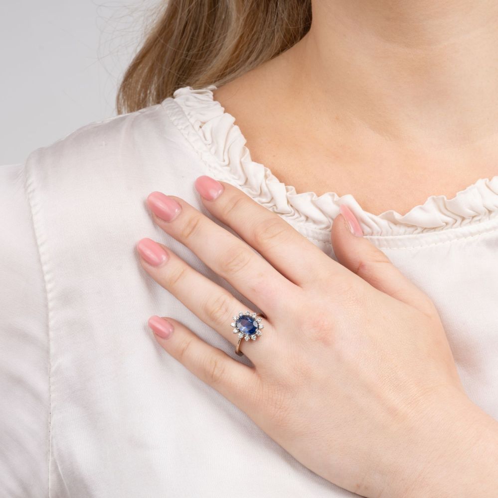 A Sapphire Diamond Ring - image 2