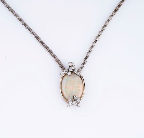 Opal-Brillant Collier