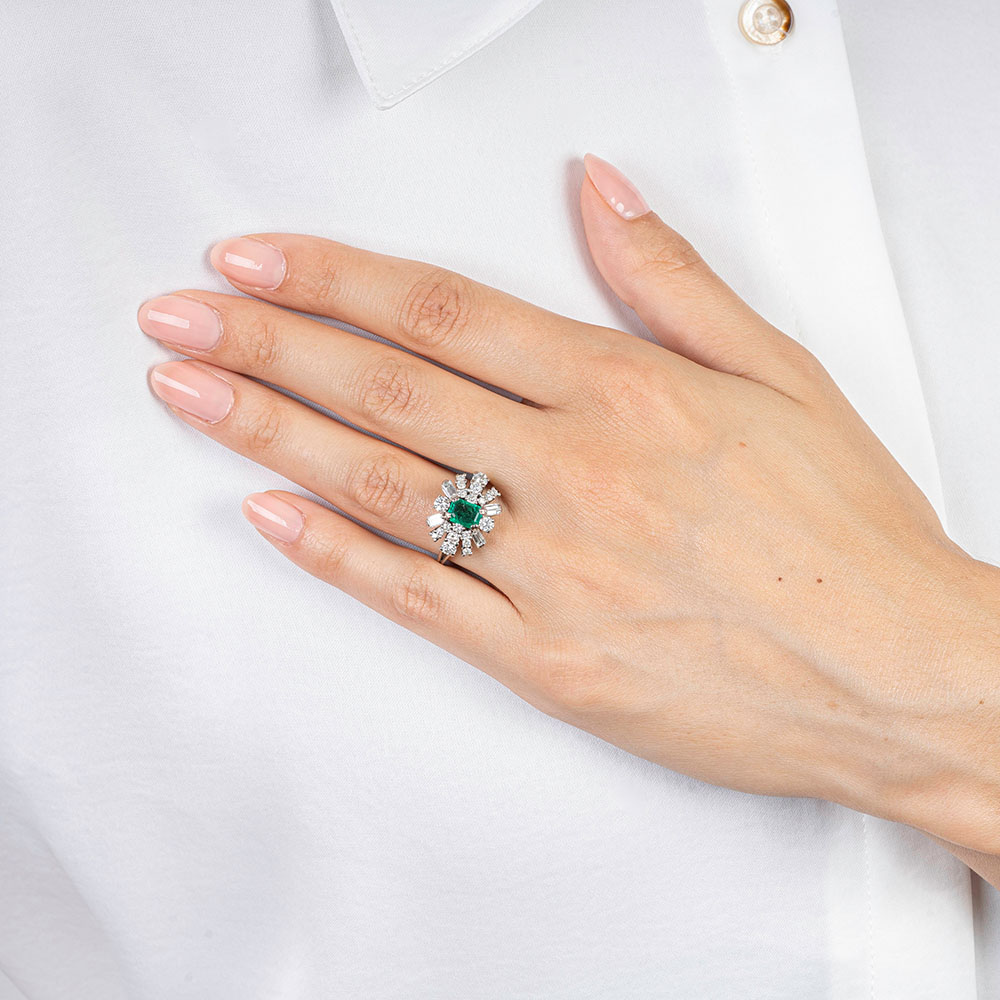 An Emerald Diamond Ring - image 3