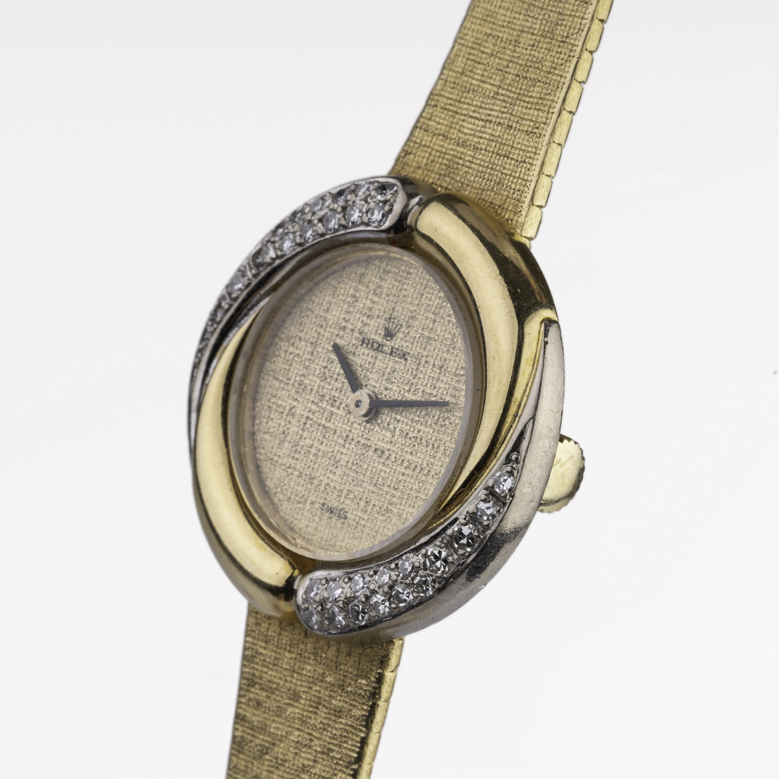 Vintage Ladies' Wristwatch with Diamond Setting - image 2