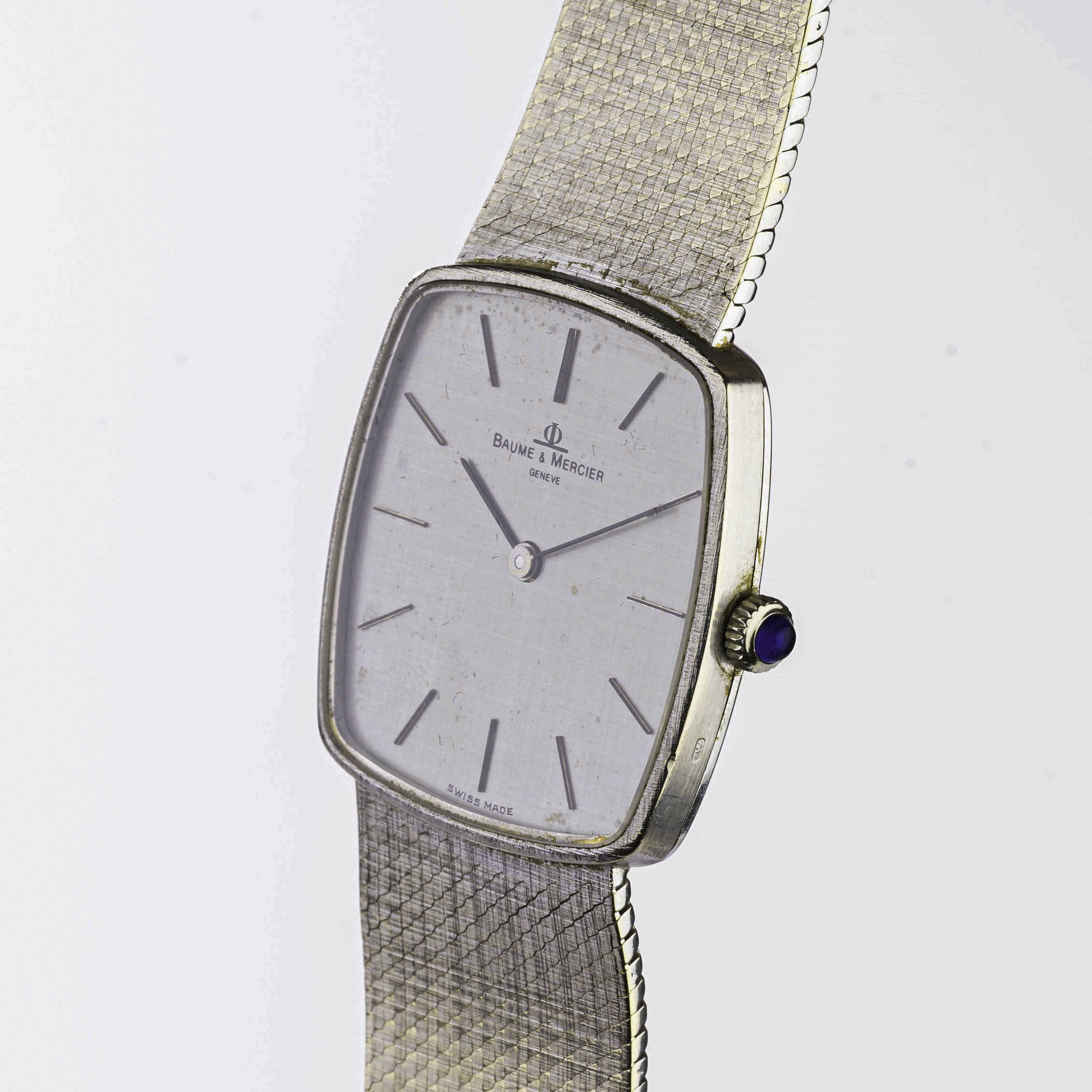 A Gentlemen's Wristwatch - image 2