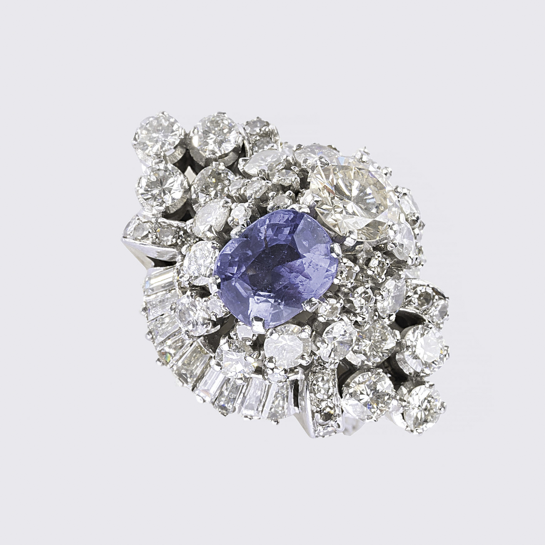 A highcarat Diamond Cocktailring with natural Ceylon Sapphire - image 3