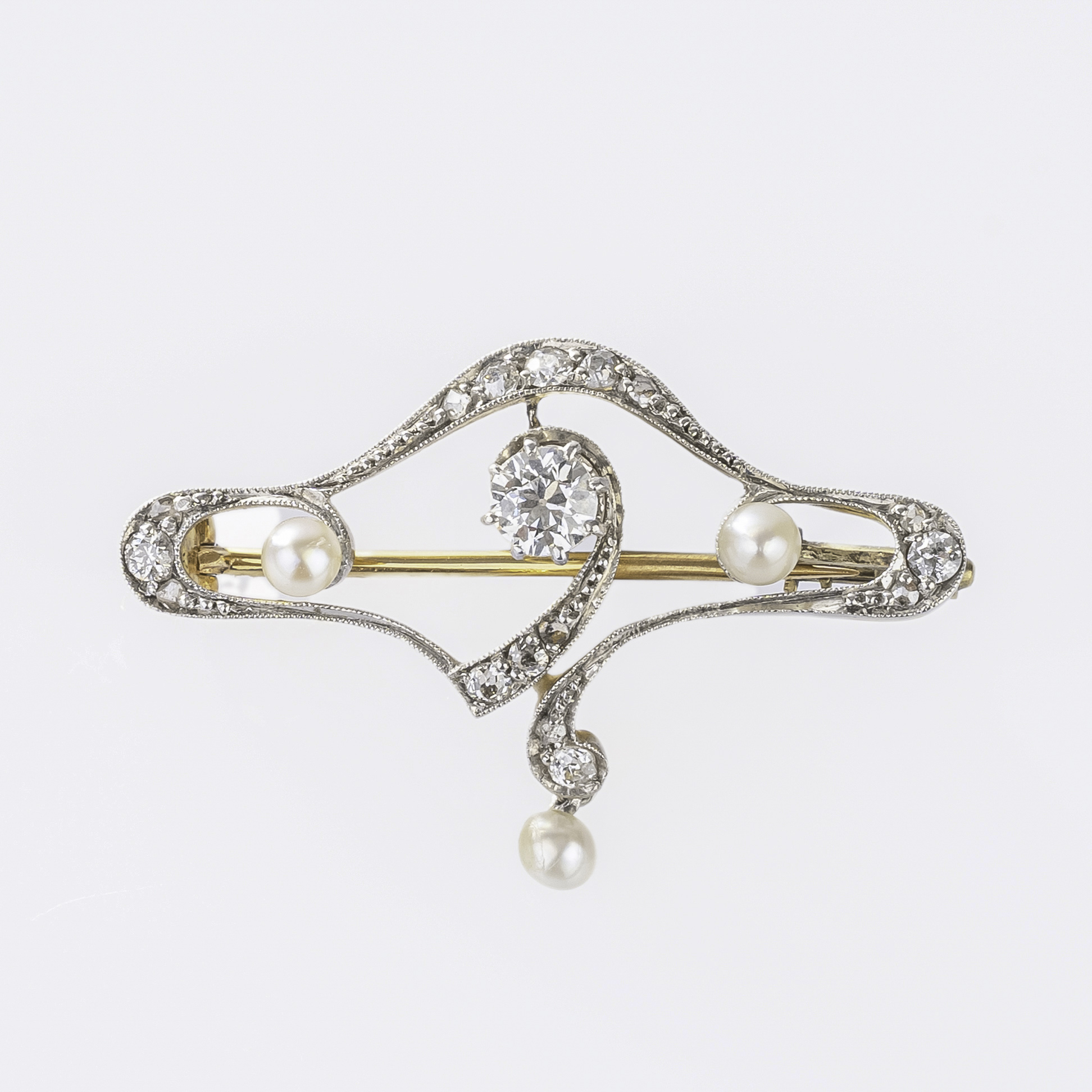 An Art Nouveau Diamond Brooch