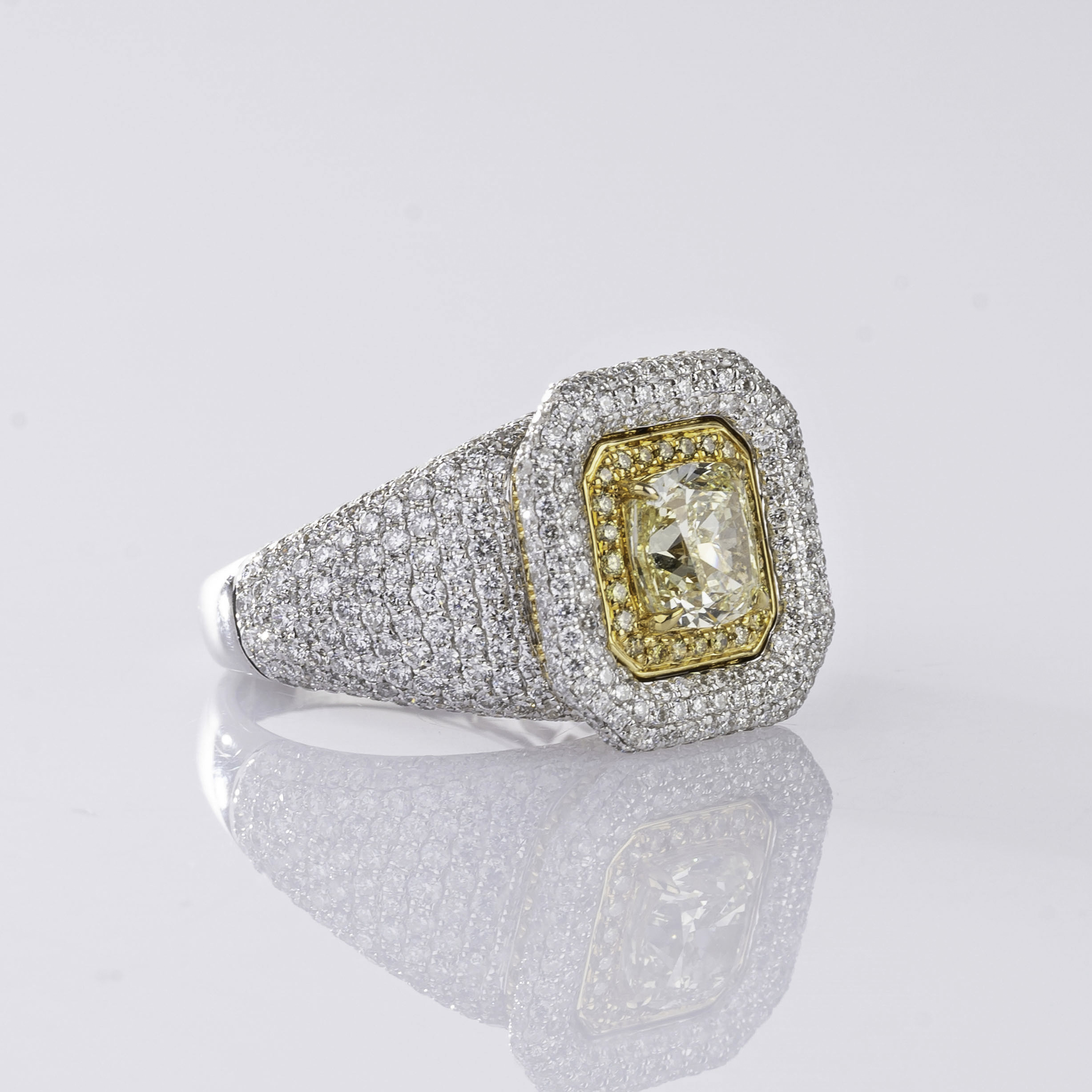 A Fancy Diamond Ring - image 3