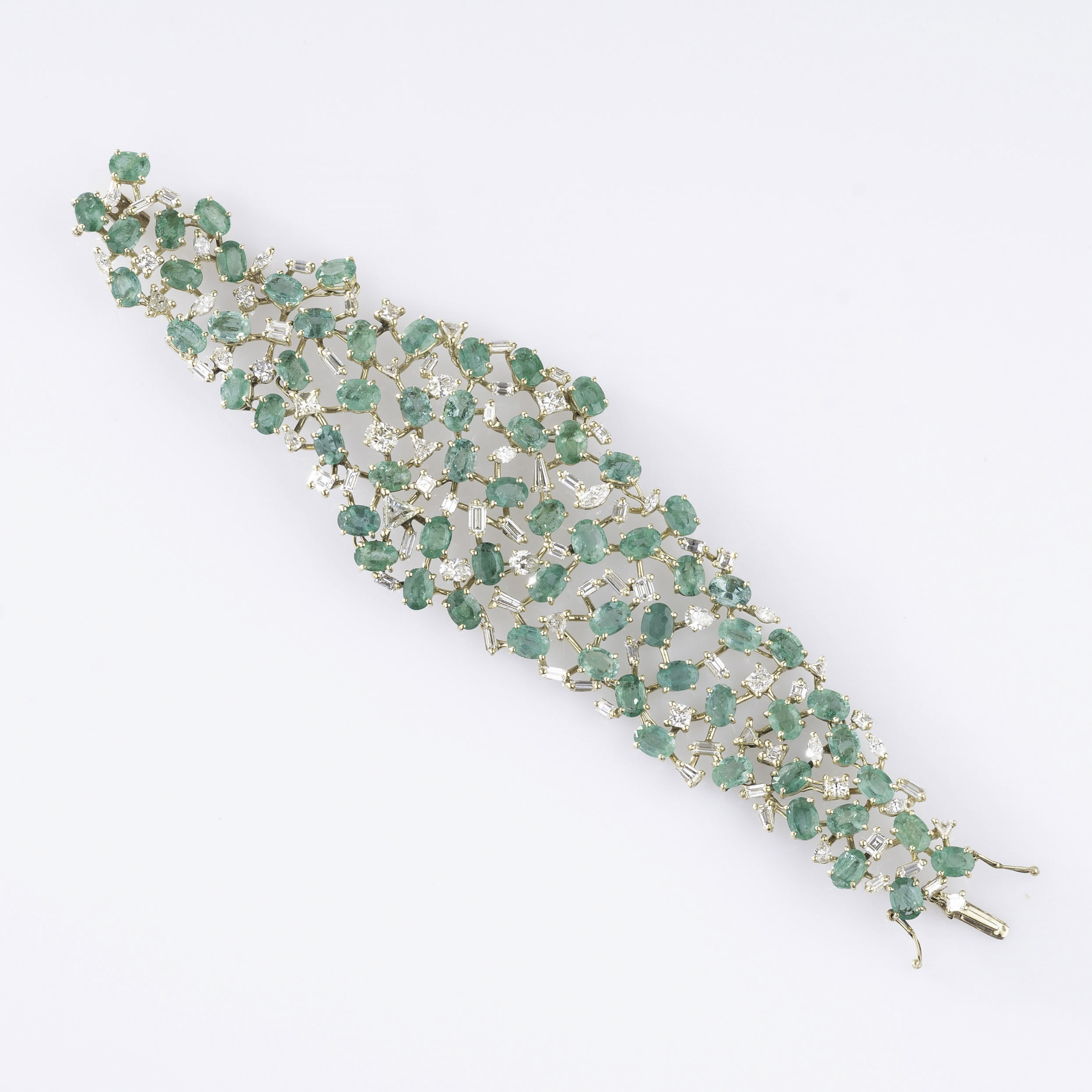 A highcarat Emerald Diamond Bracelet 'splendeur de couleurs' - image 2