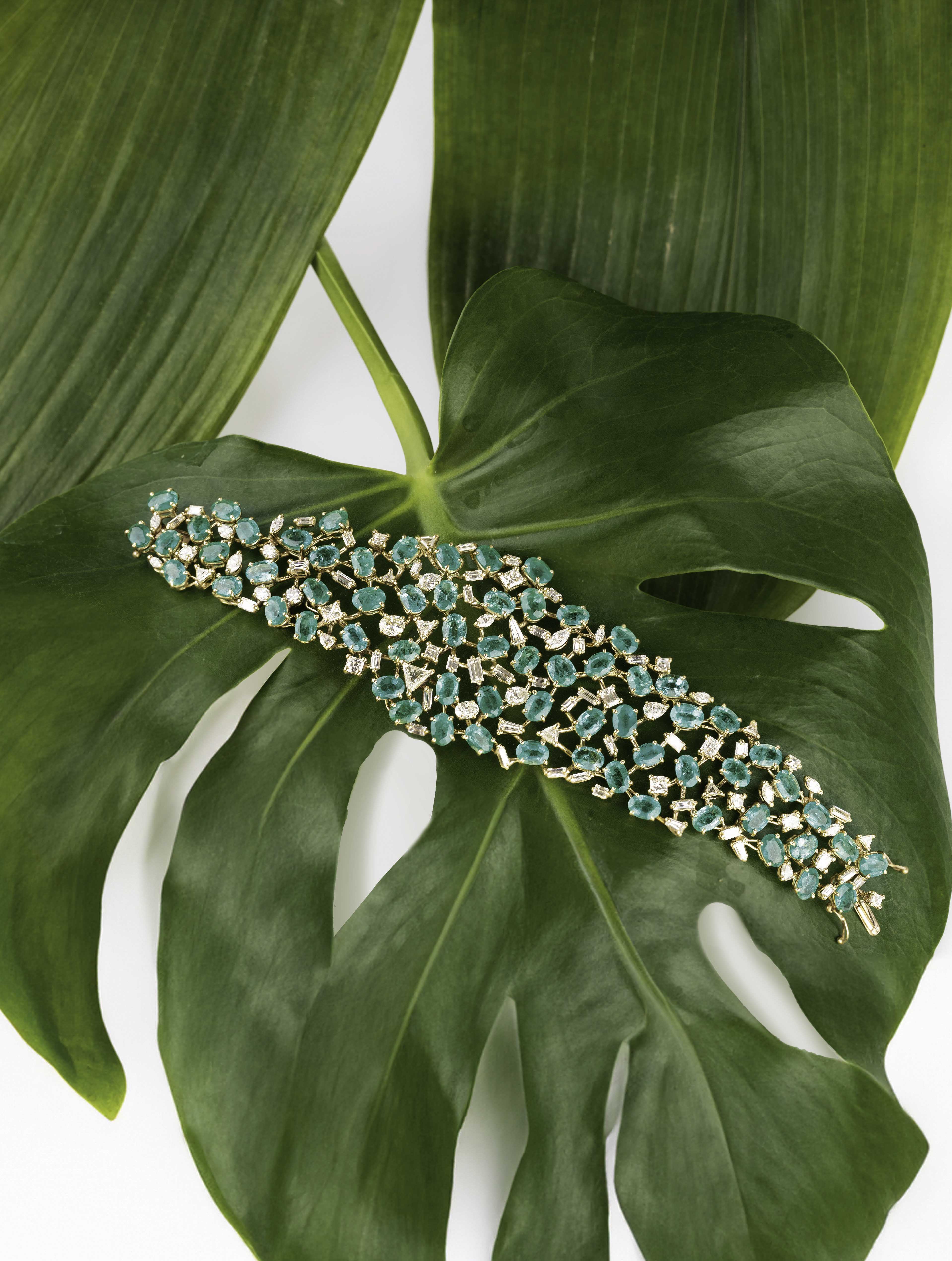 A highcarat Emerald Diamond Bracelet 'splendeur de couleurs' - image 3