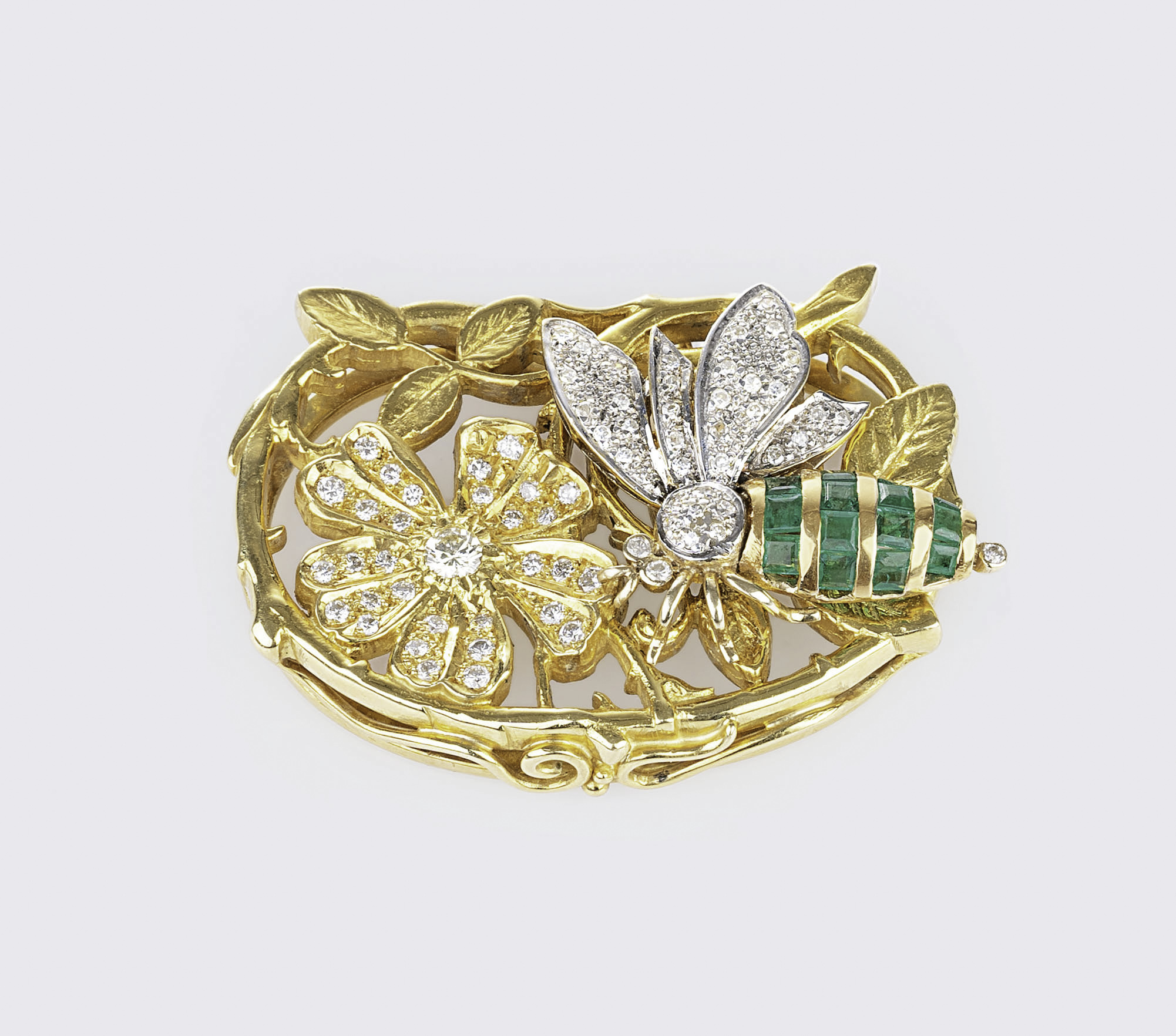 An exceptional Diamond Emerald Pendant 'Abeille à la fleur' - image 2