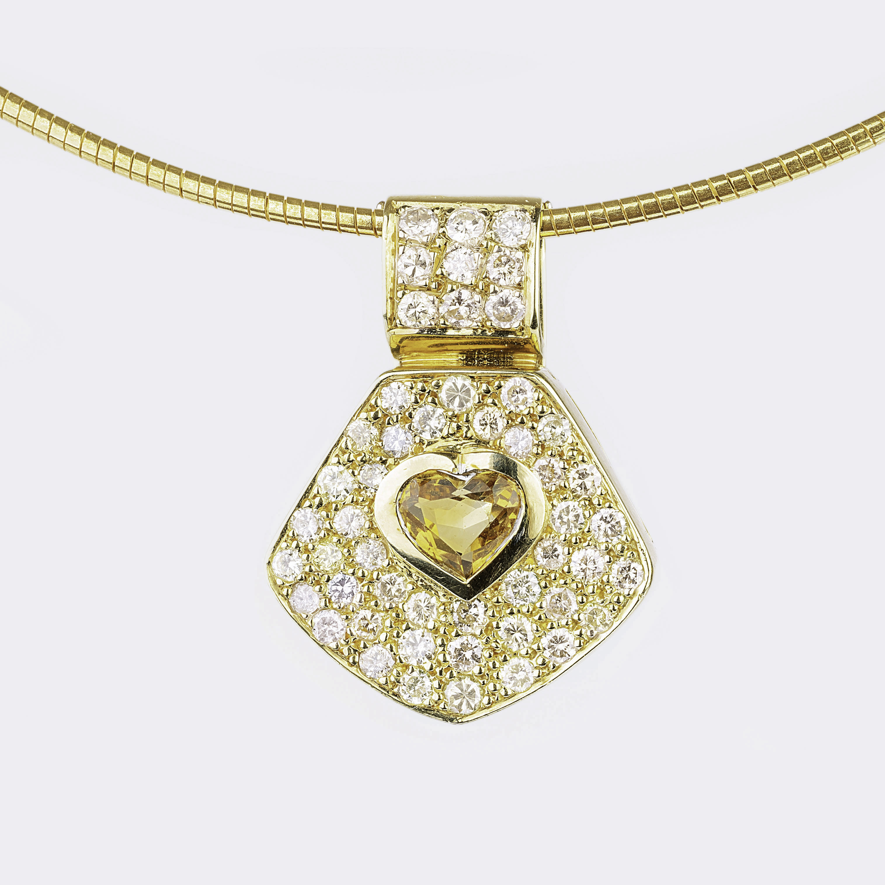 A Pendant with Heart Citrine and Diamonds