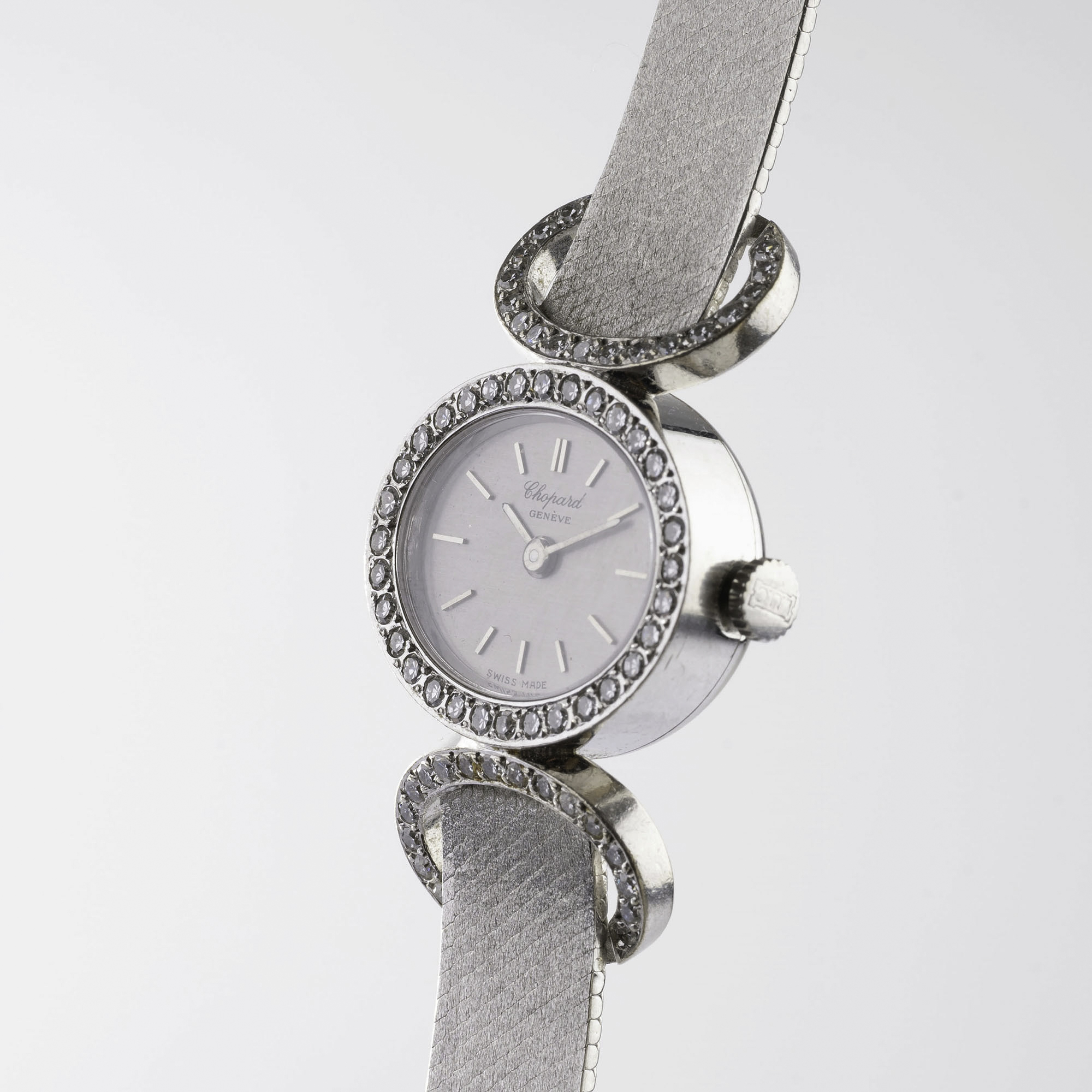 A Ladies' Wristwatch with Diamond Setting - image 2