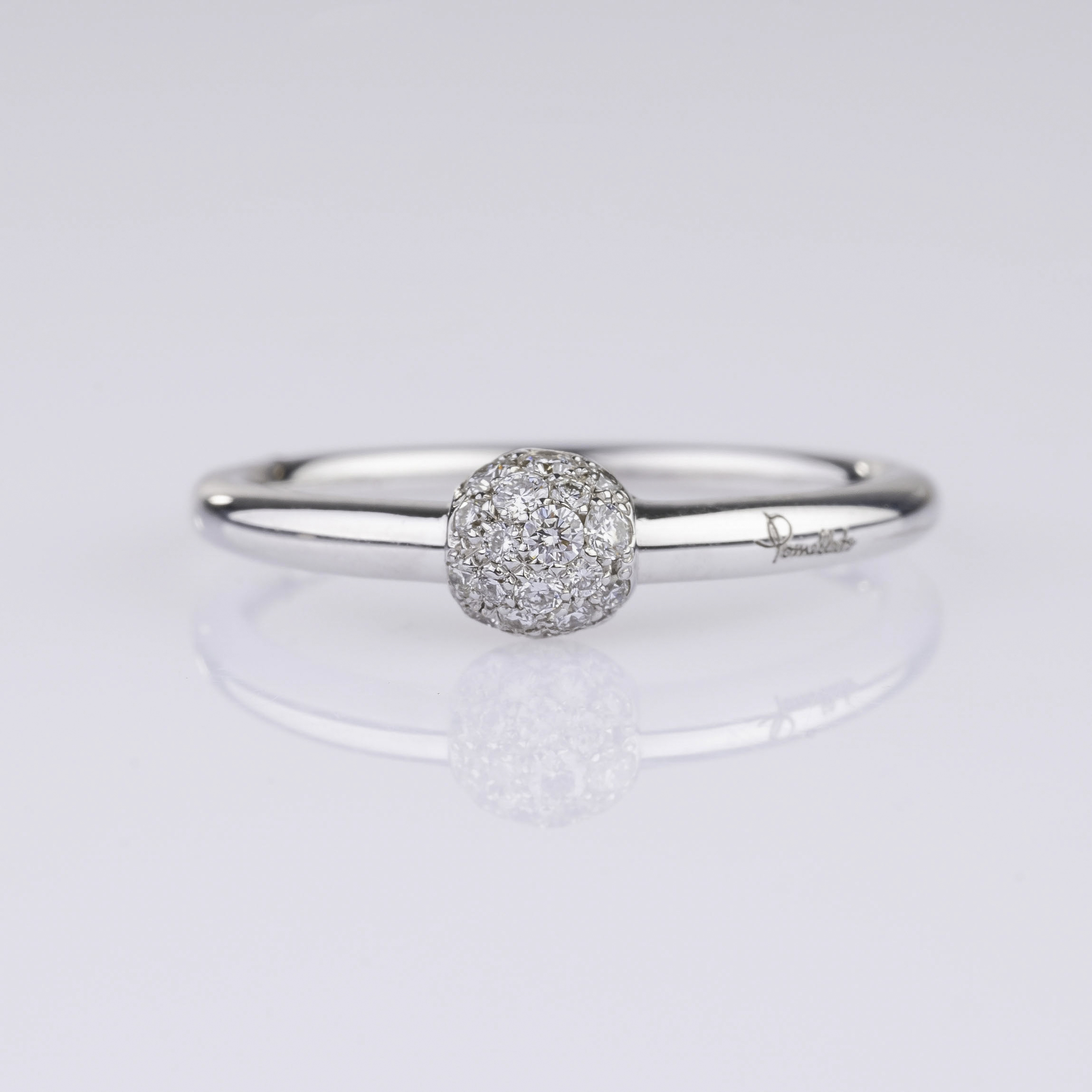 A petite Diamond Ring 'M'ama Non M'ama'