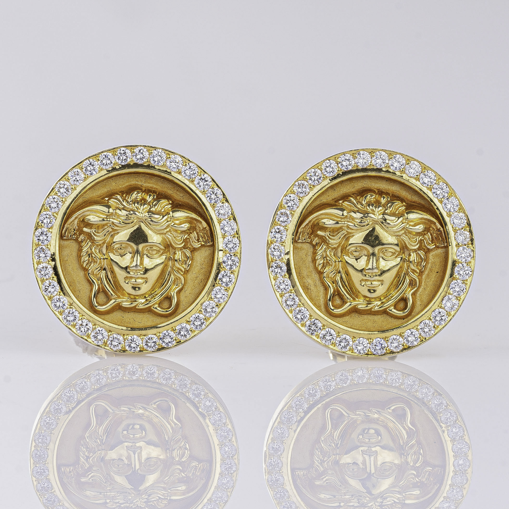 A Pair of Gold Earrings with Diamonds 'Medusa'