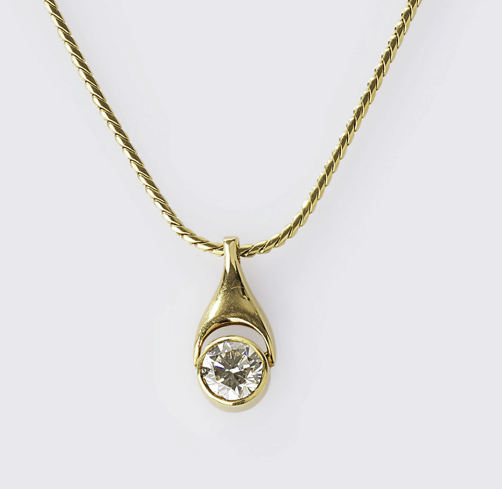 A Solitaire Diamond on Necklace