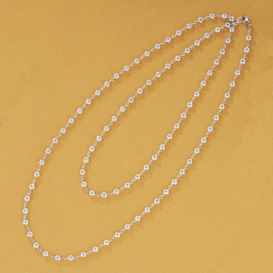 A very long, highcarat Diamond Necklace