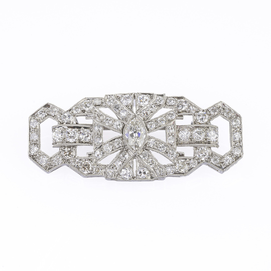 A small Art-déco Diamond Brooch