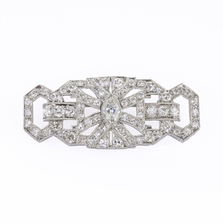 A small Art-déco Diamond Brooch