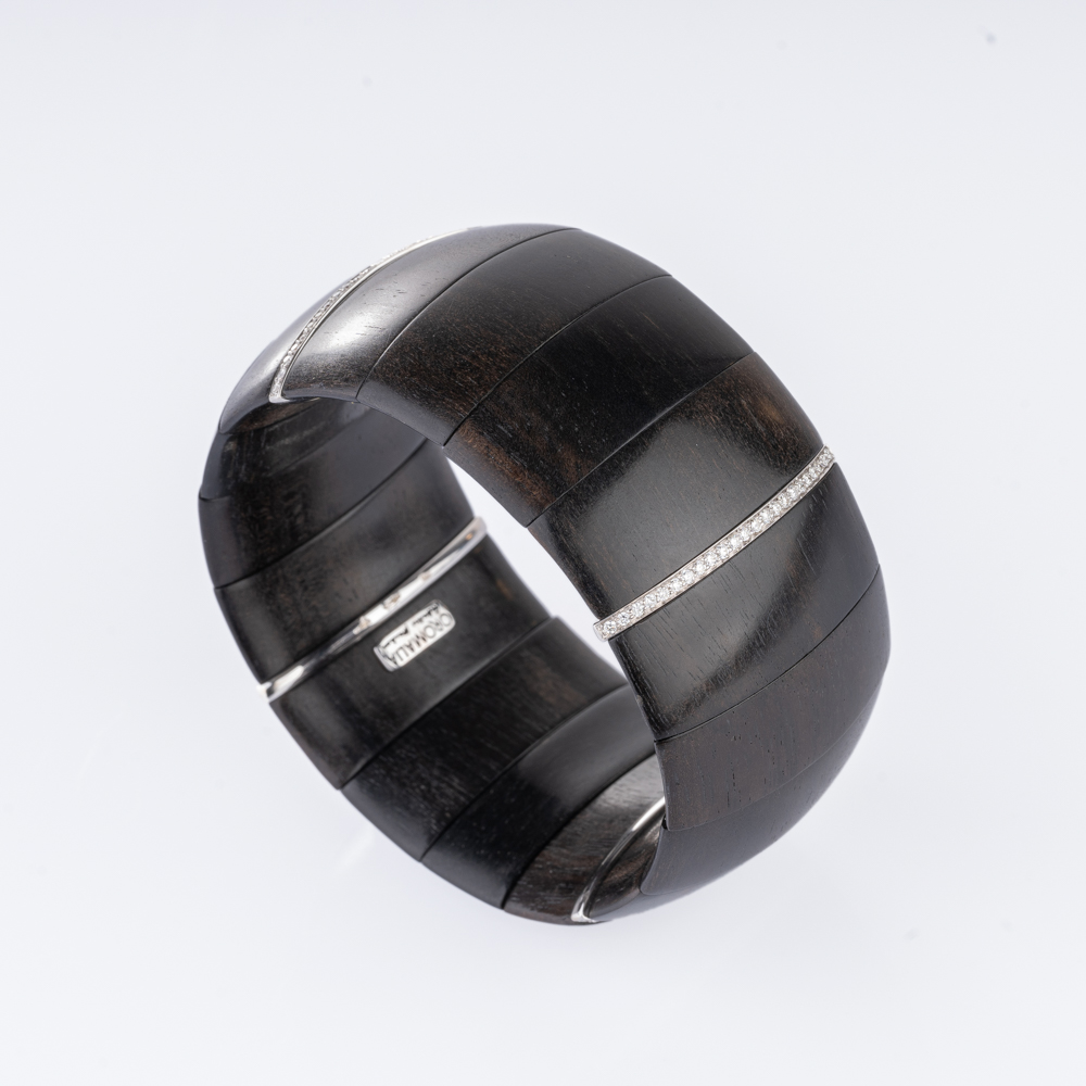 Ebony Bangle with Brilliant-Cut Diamonds - image 5