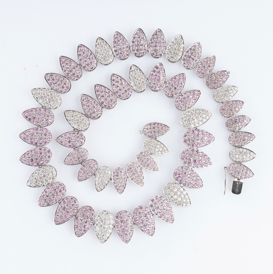 Hochkarätiges Pink-Saphir-Collier mit Brillant-Besatz