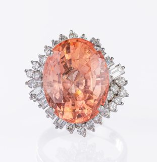 Äußerst seltener, hochkarätiger und natürlicher Padparadscha Saphir-Ring