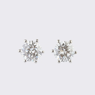 Pair of Rare White Sollitaire Diamond Earstuds