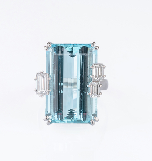 Farbintensiver Aquamarin-Diamant Ring