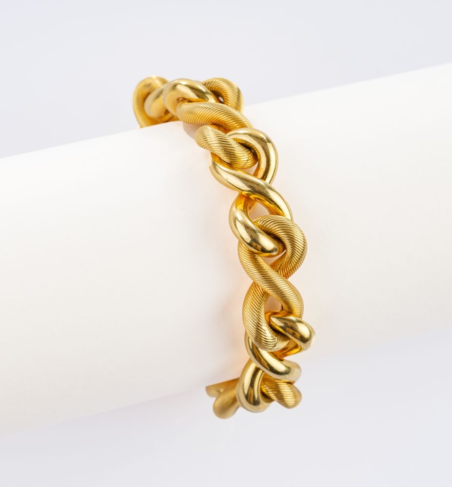 Gold Bracelet with Spring-Ring Clasp - image 2