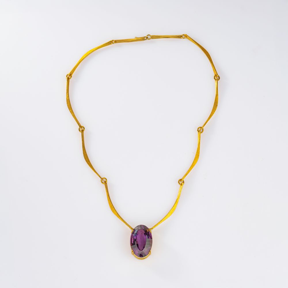 Modern Amathyst Gold Necklace