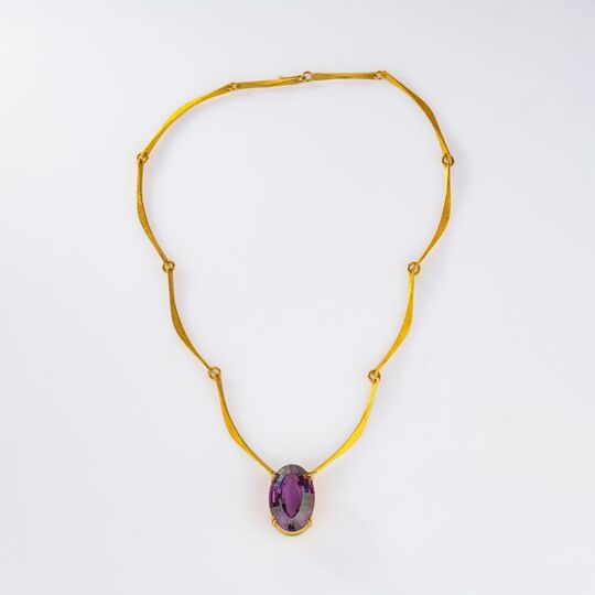 Modern Amathyst Gold Necklace