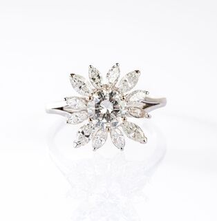 Flower Shape Diamond Ring