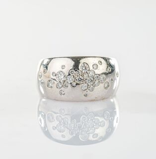 Diamond Band ring