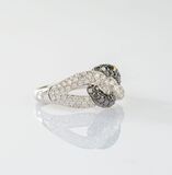 Ring mit zweifarbigem Diamant-Besatz - Bild 2