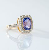 Tanzanite Diamond Ring - image 2